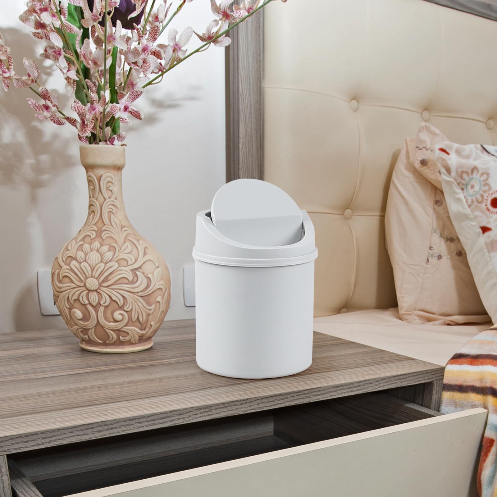 Mini Desktop Trash Can